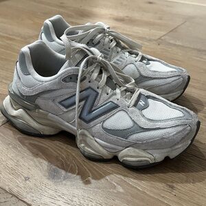 New Balance 9060, 10 W / 8.5 M